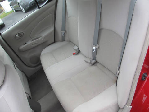 2012 Nissan Versa 1.6 SV