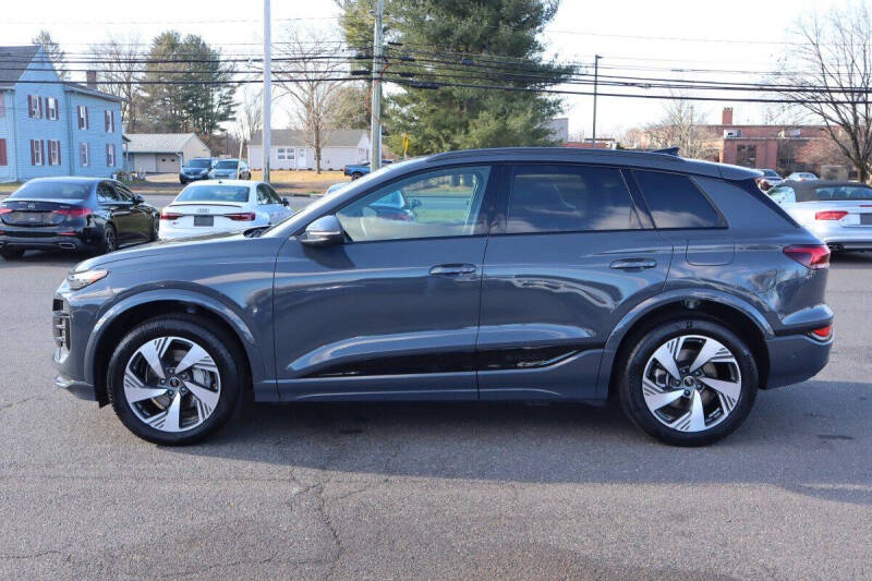 2025 Audi Q6 e-tron quattro Premium Plus