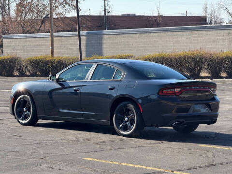 2016 Dodge Charger SE