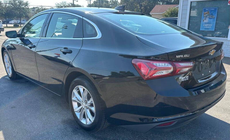 2021 Chevrolet Malibu 1LT photo 3