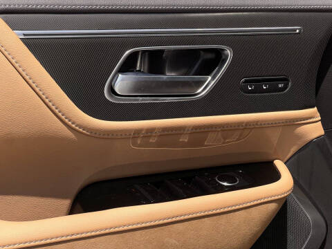 2027 Infiniti QX80 Luxe