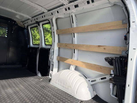 2024 Chevrolet Express 2500