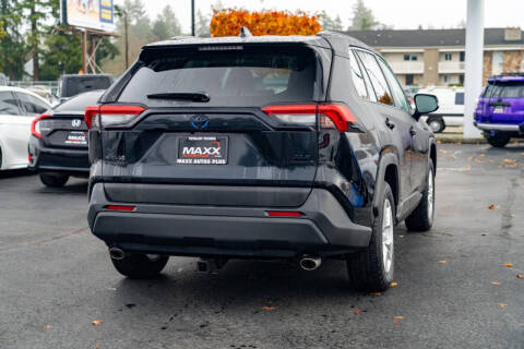 2020 Toyota RAV4 Hybrid XLE