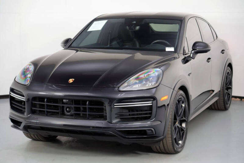2022 Porsche Cayenne Turbo S E-Hybrid Coupe