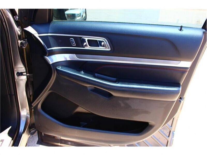 2017 Ford Explorer Sport