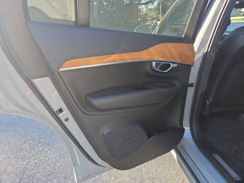 2025 Volvo XC90 B6 Plus Bright Theme 7P