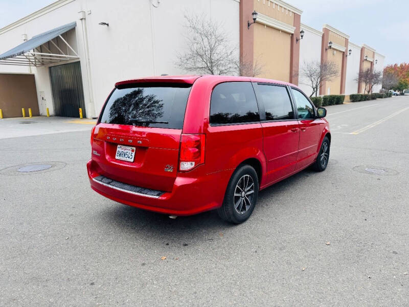 2016 Dodge Grand Caravan R/T