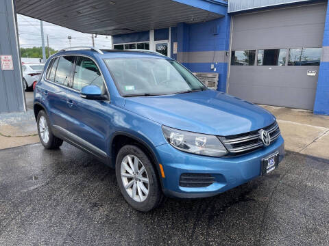 2017 Volkswagen Tiguan 2.0T Wolfsburg Edition