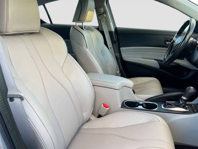 2020 Acura ILX w/Tech