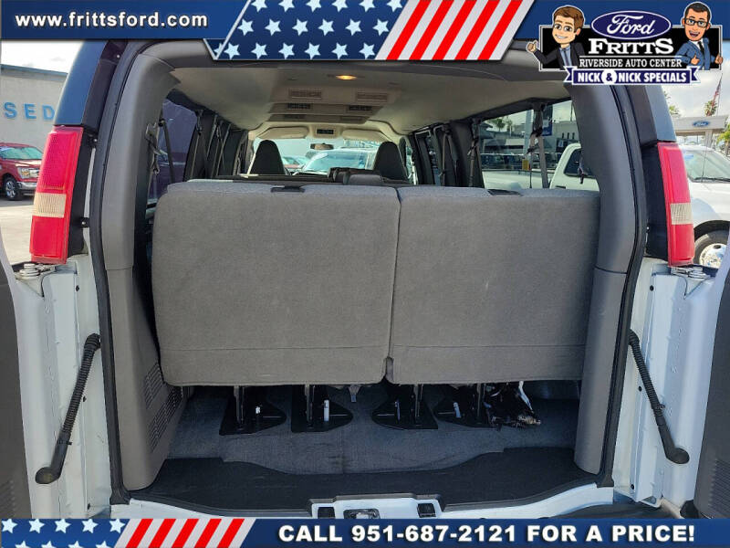 2017 GMC Savana LT 3500