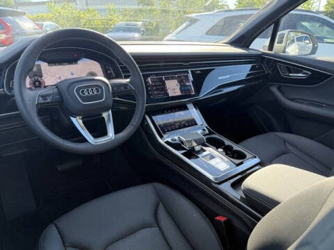 2025 Audi Q7 quattro Premium Plus 55 TFSI