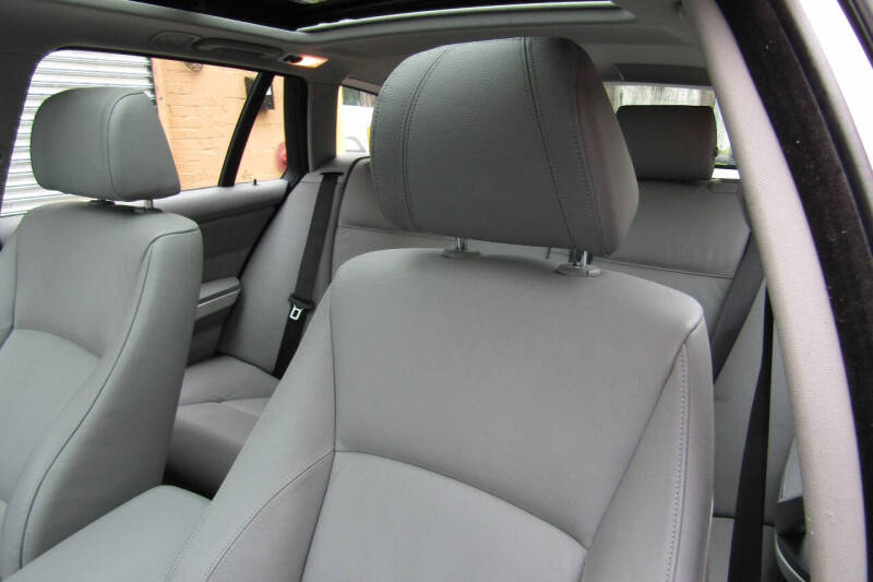 2007 BMW 3 Series 328xi