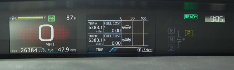 2022 Toyota Prius LE