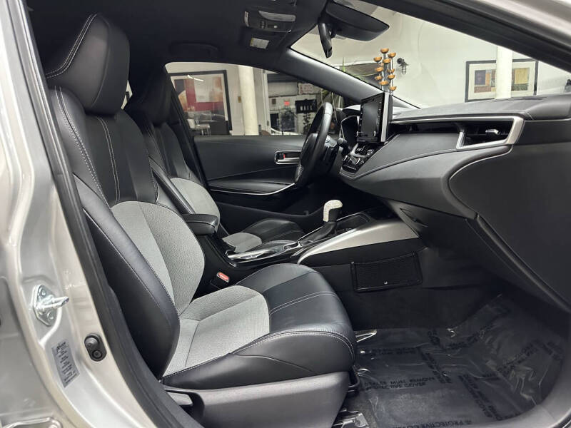 2021 Toyota Corolla Hatchback XSE