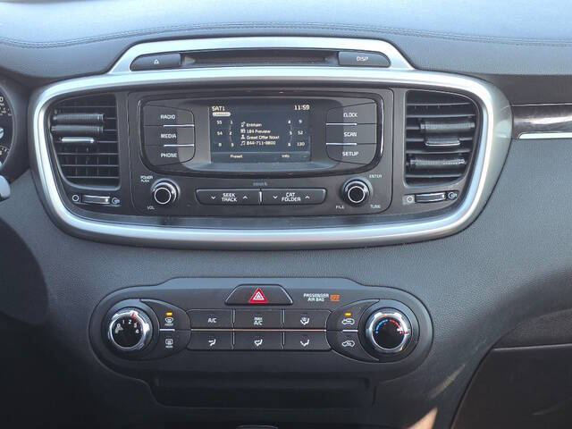 2016 Kia Sorento LX