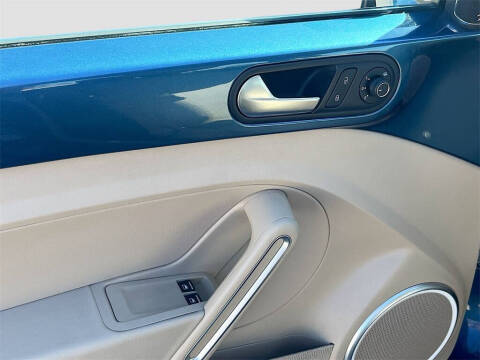 2019 Volkswagen Beetle 2.0T SE