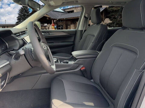 2023 Jeep Grand Cherokee Laredo