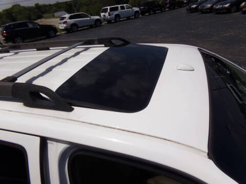 2010 Nissan Pathfinder LE