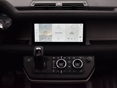 2023 Land Rover Defender 90 SE