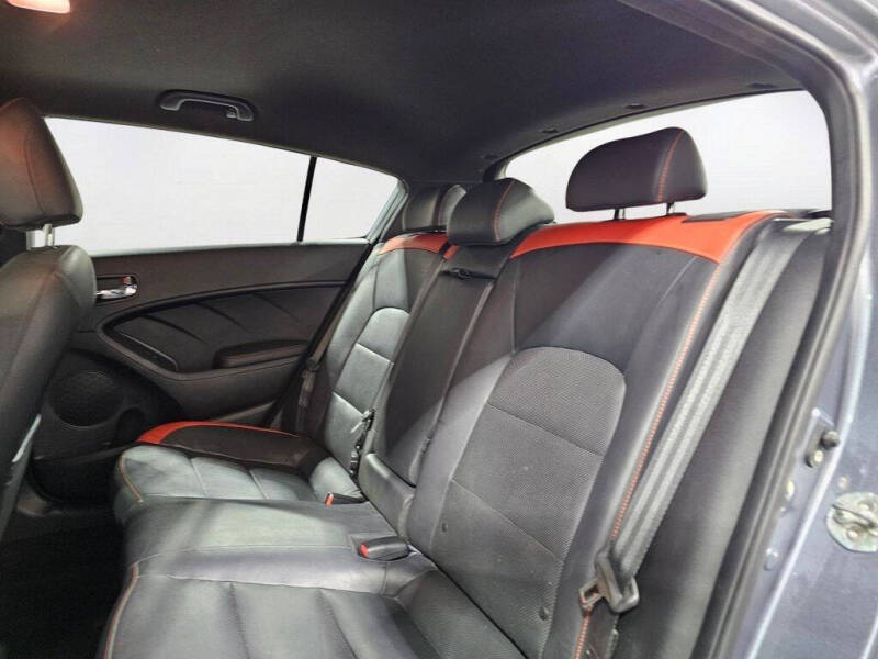 2018 Kia Forte5 SX