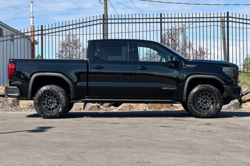 2024 GMC Sierra 1500 AT4X