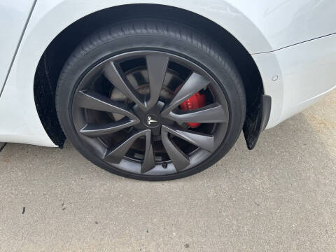 2020 Tesla Model 3 Performance