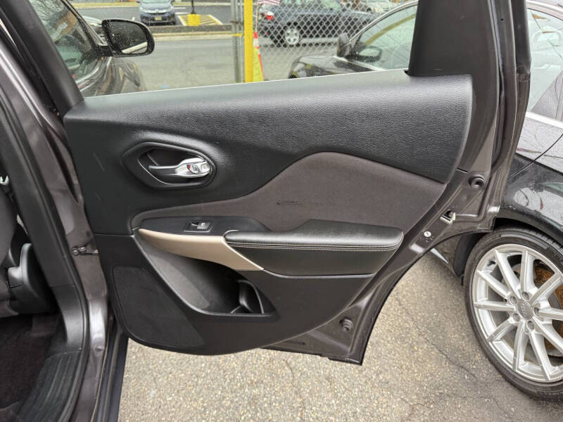 2017 Jeep Cherokee Latitude