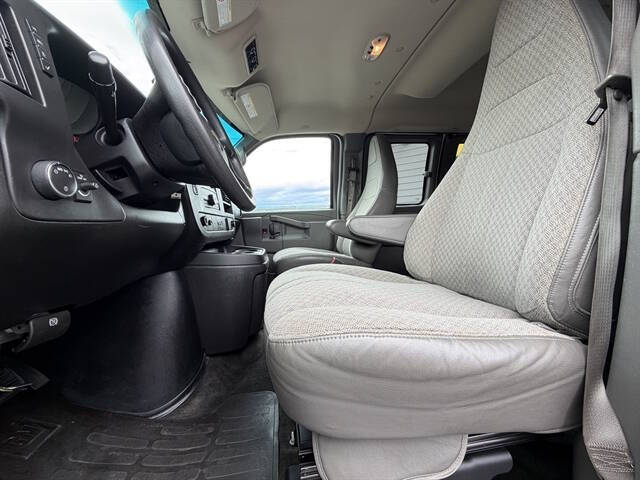 2016 Chevrolet Express LT 3500