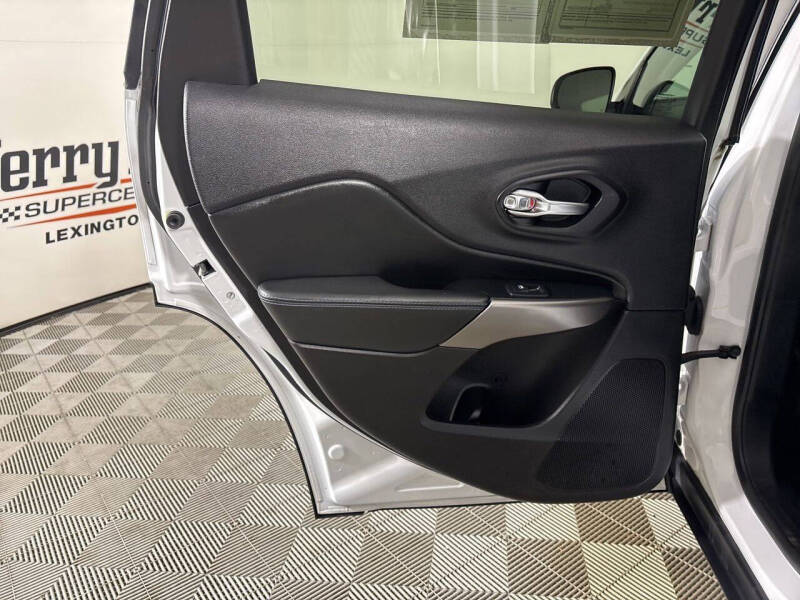 2020 Jeep Cherokee Latitude