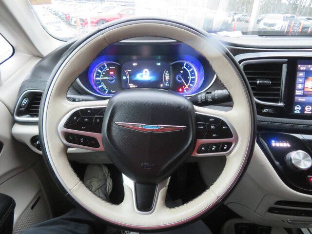 2018 Chrysler Pacifica Hybrid Limited