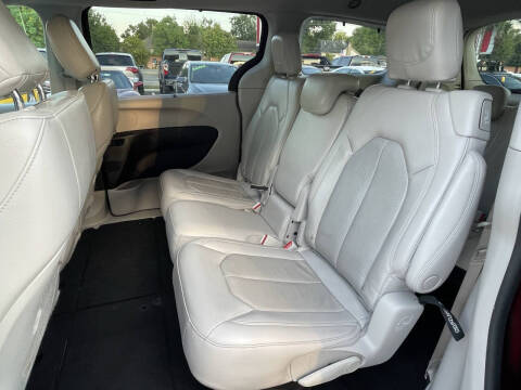 2021 Chrysler Pacifica Touring L