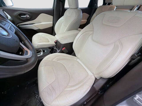 2017 Jeep Cherokee Overland