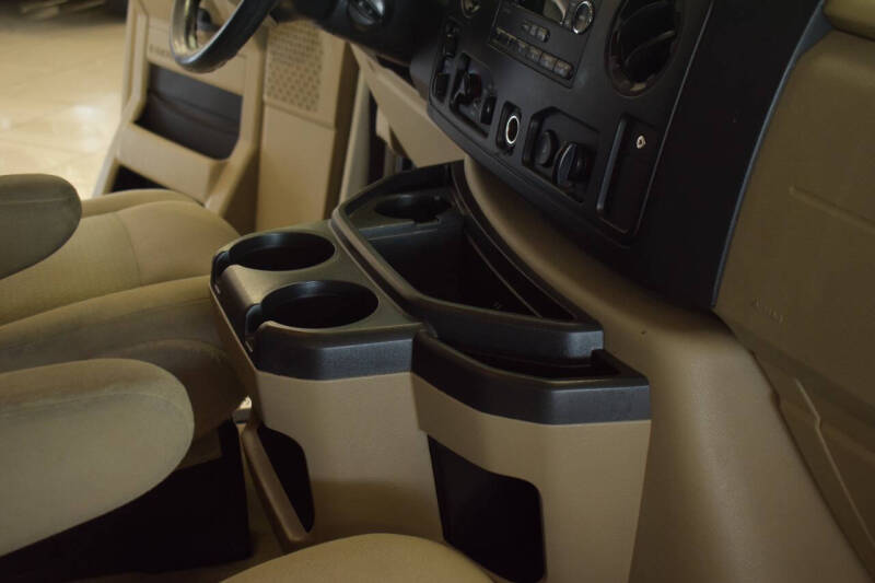 2014 Ford E-Series E-350 SD XLT