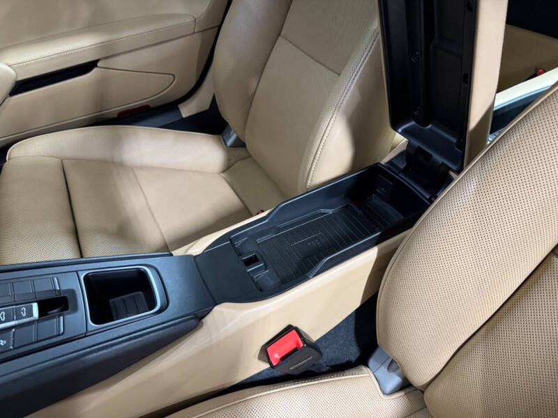 2018 Porsche 911 Carrera