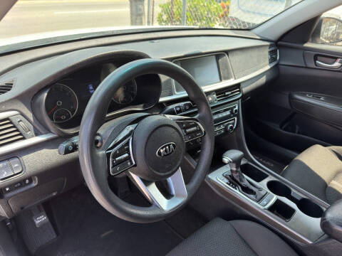 2019 Kia Optima LX
