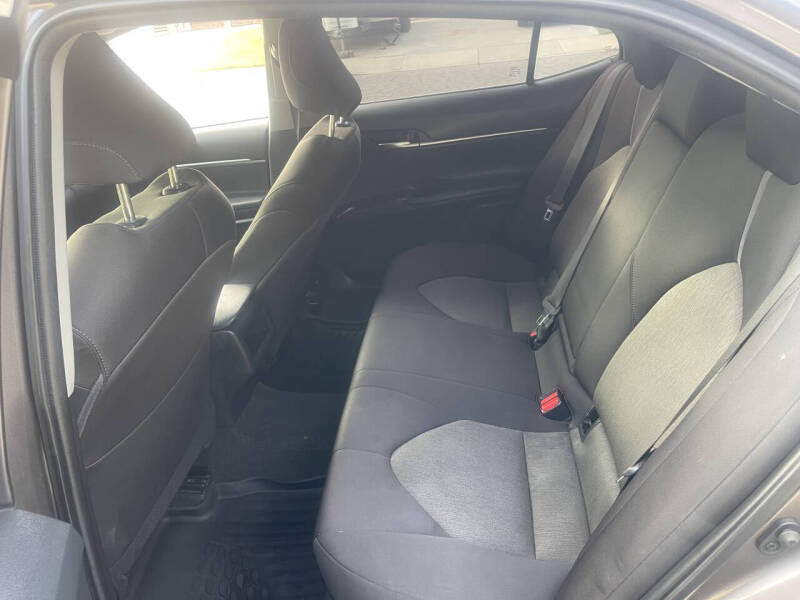 2022 Toyota Camry LE