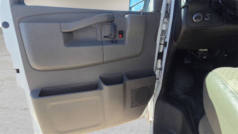 2023 Chevrolet Express LS 3500