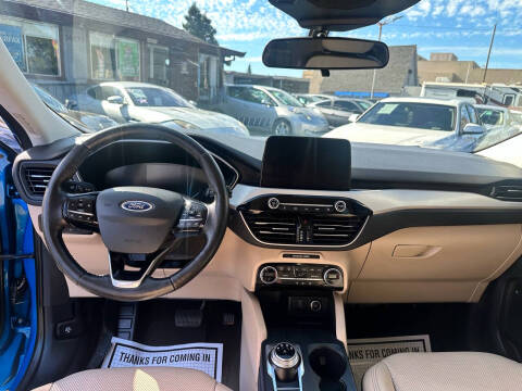 2021 Ford Escape SEL