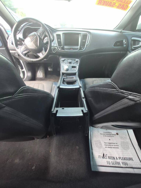 2015 Chrysler 200 S