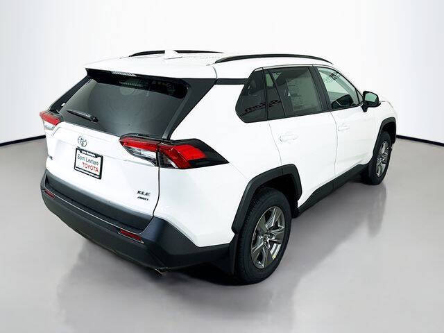 2025 Toyota RAV4 XLE