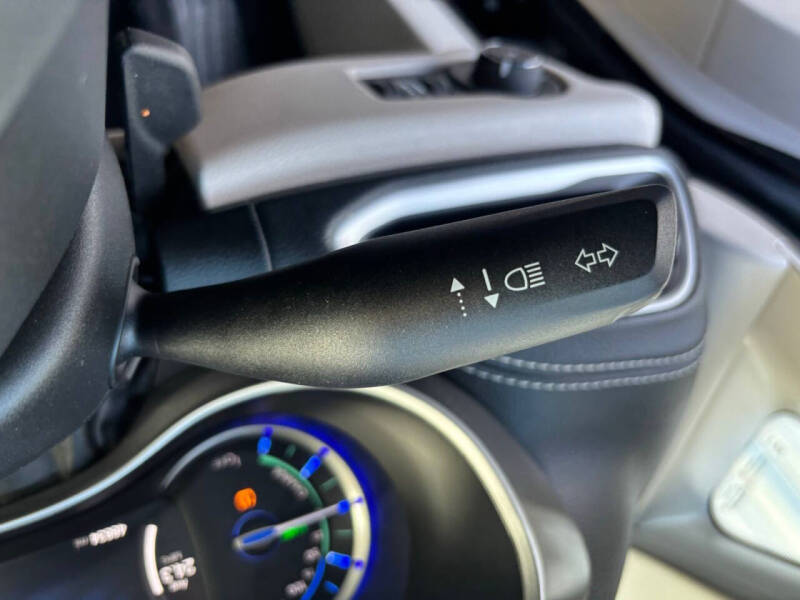 2024 Chrysler Pacifica Plug-In Hybrid Select