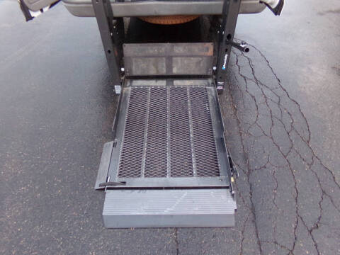 2001 Ford E-Series E-350 SD XL