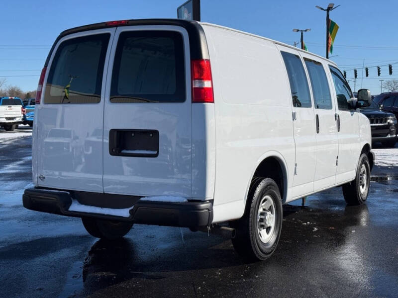 2021 Chevrolet Express 2500