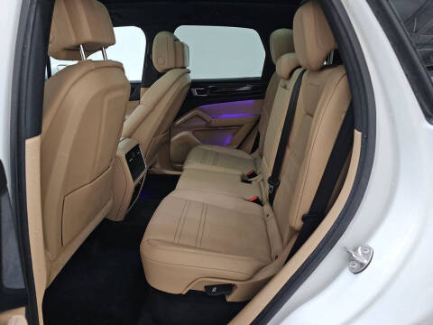 2023 Porsche Cayenne