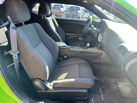 2017 Dodge Challenger SXT