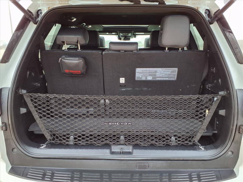 2024 Toyota Sequoia Platinum