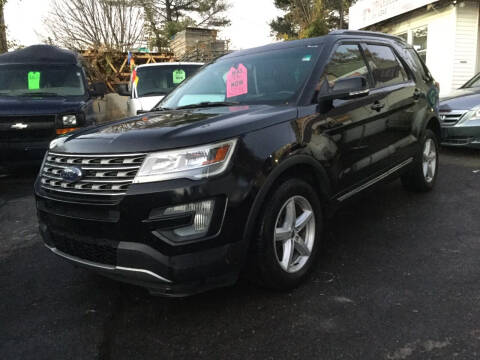 2017 Ford Explorer for sale at Drive Deleon in Yonkers NY