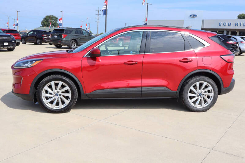 2022 Ford Escape Titanium