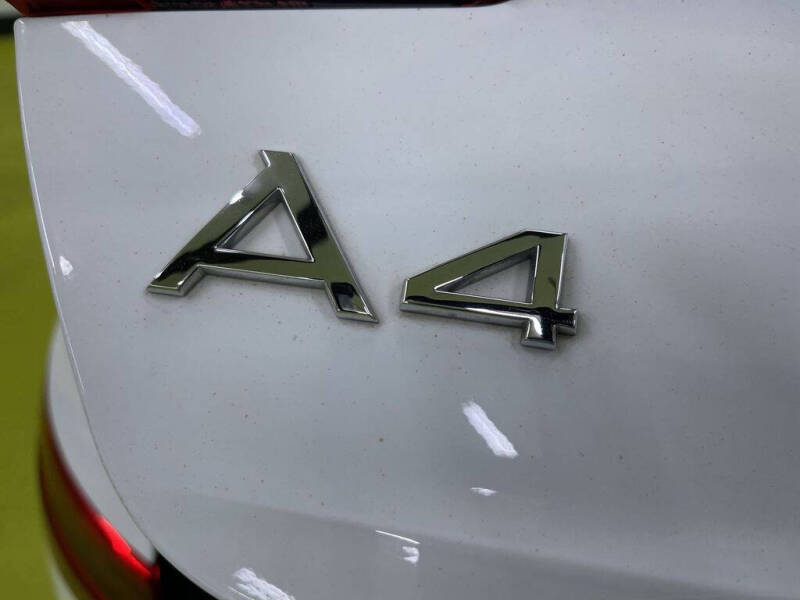 2017 Audi A4 2.0T quattro Premium Plus