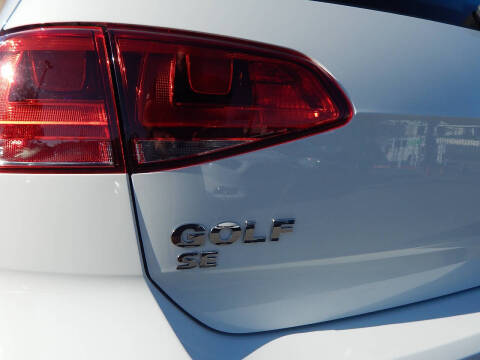 2016 Volkswagen Golf TSI SE
